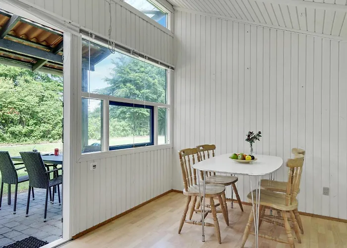 1 Bedroom Gorgeous In *